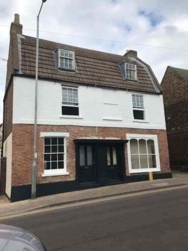 The Beehive, Ground Floor Apartment In Norfolk, No Shared Amenities Downham Market Esterno foto