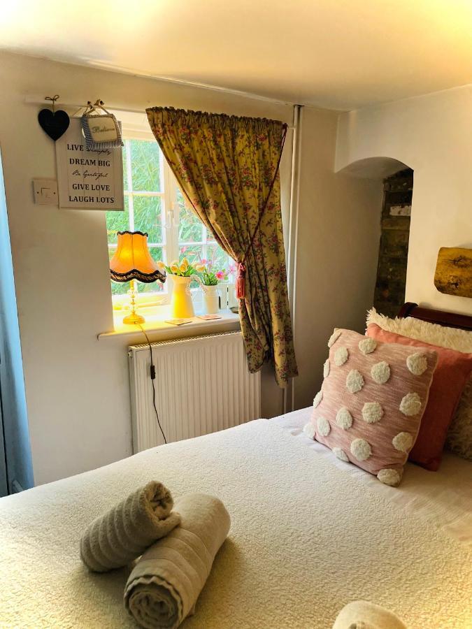 The Beehive, Ground Floor Apartment In Norfolk, No Shared Amenities Downham Market Esterno foto