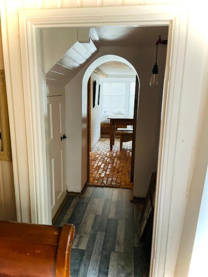 The Beehive, Ground Floor Apartment In Norfolk, No Shared Amenities Downham Market Esterno foto